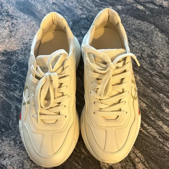 Gucci Cream Sneakers with Red and Green Stripes